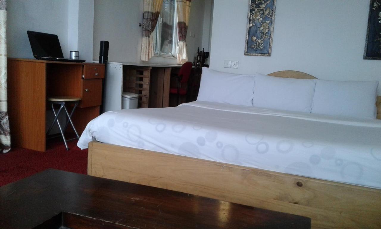 Woods Hut Apartment Nuwara Eliya Bagian luar foto