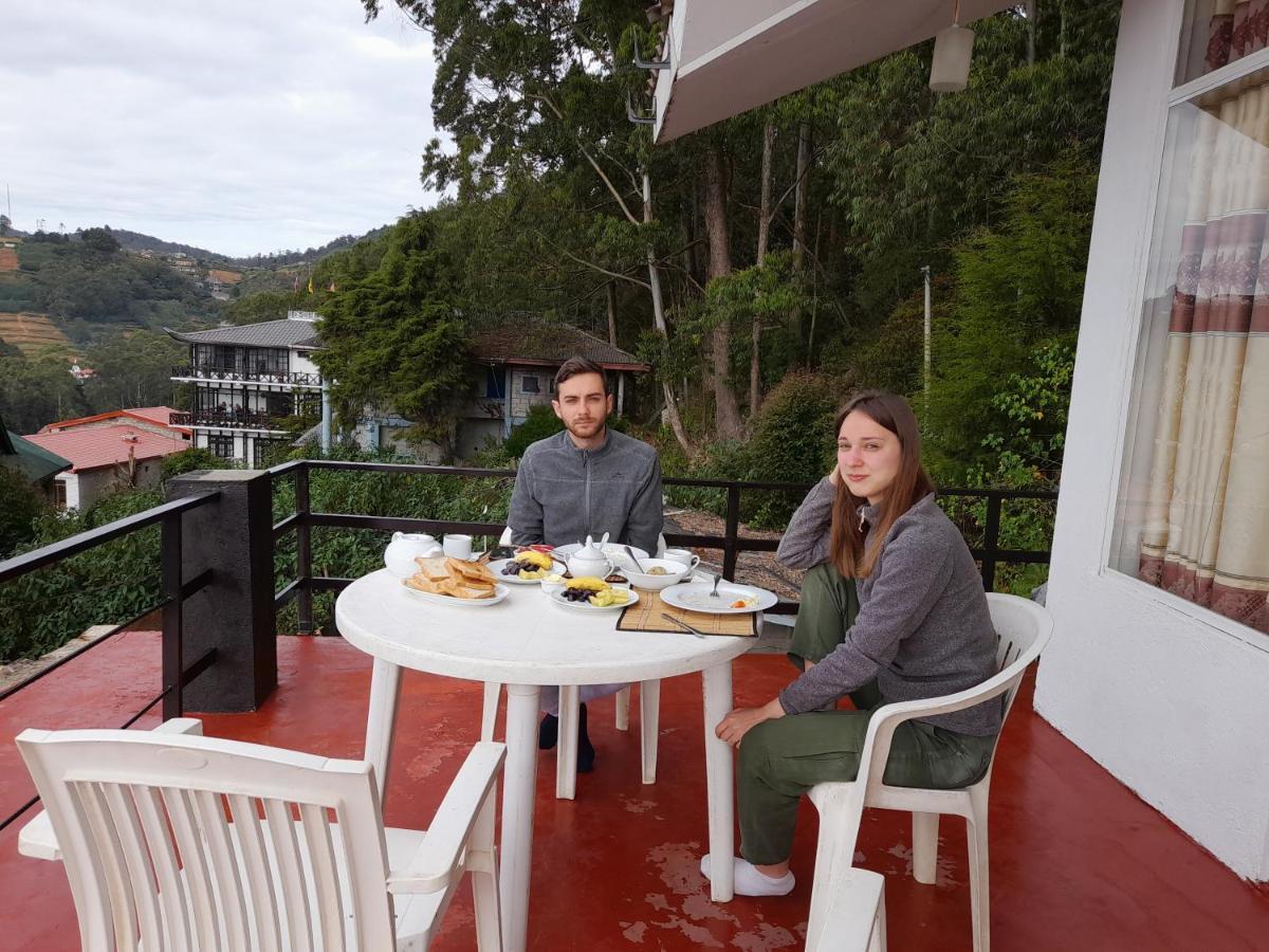 Woods Hut Apartment Nuwara Eliya Bagian luar foto