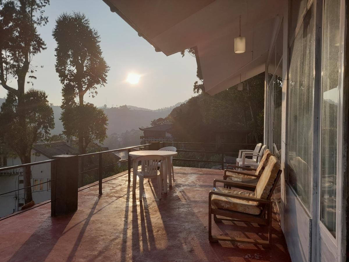 Woods Hut Apartment Nuwara Eliya Bagian luar foto