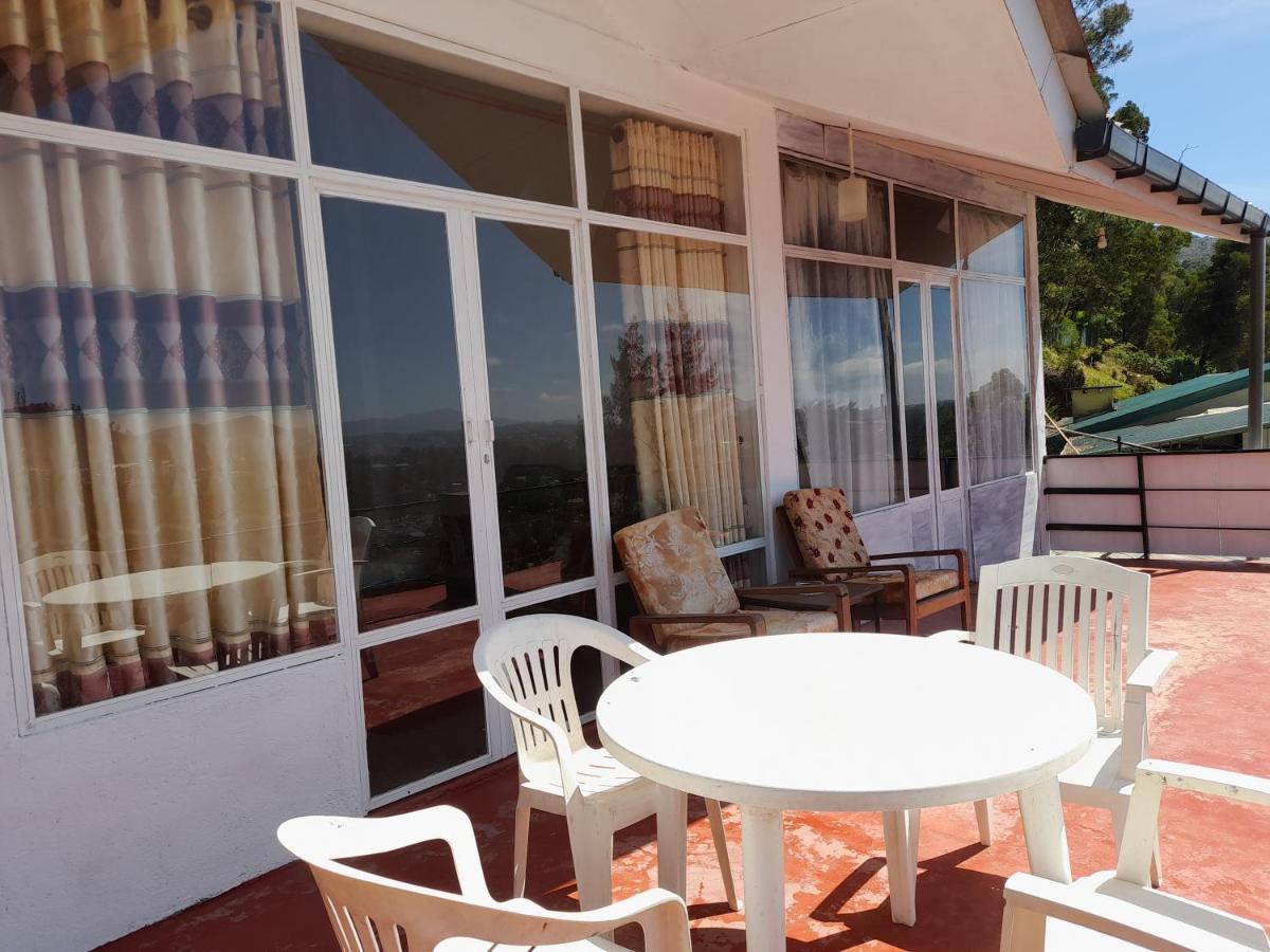 Woods Hut Apartment Nuwara Eliya Bagian luar foto
