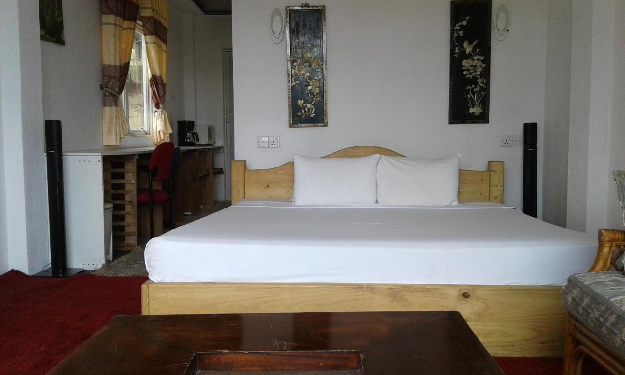 Woods Hut Apartment Nuwara Eliya Bagian luar foto
